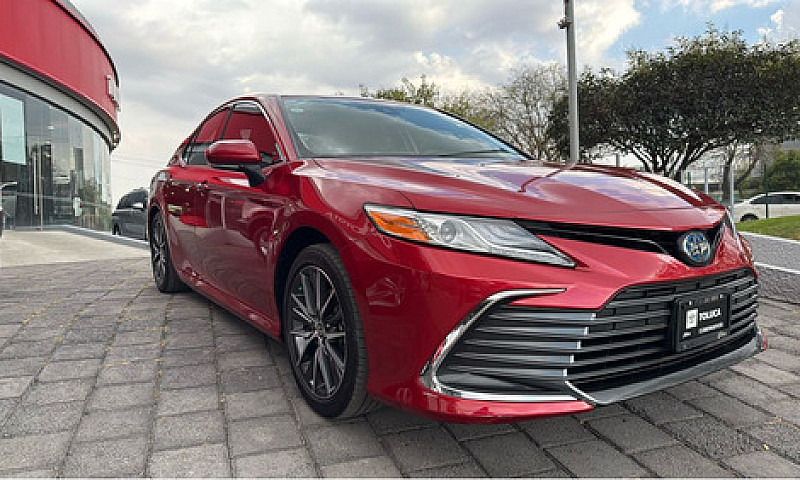 Toyota Camry 2023...