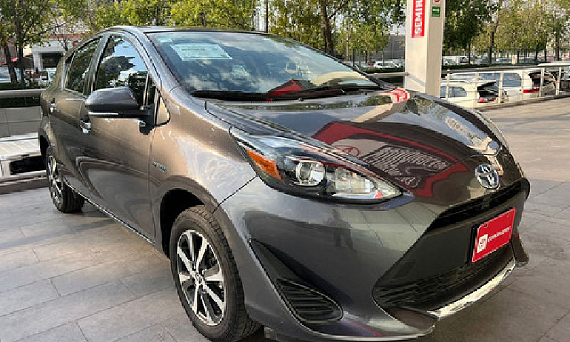Toyota Prius 2020...