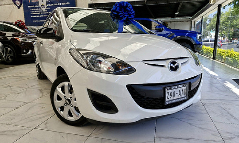 Mazda  Mazda 2  2015...