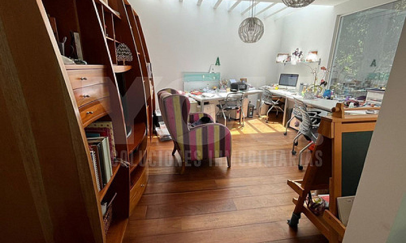 Casa En  Venta Con J...