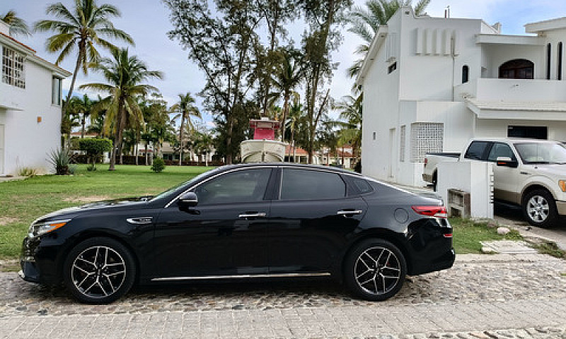 Kia Optima 2.0 L Tur...