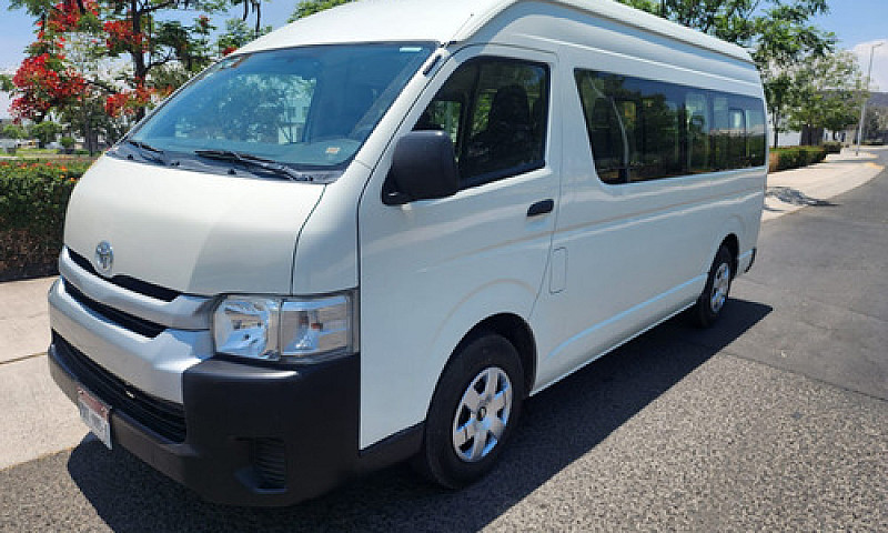 Toyota Hiace 2.7 Ven...