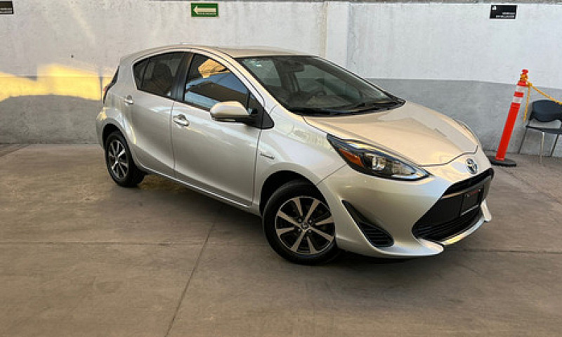 Toyota Prius 2020...