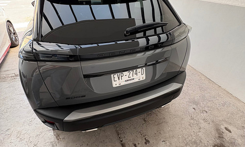 Peugeot 2008 1.2T Pu...