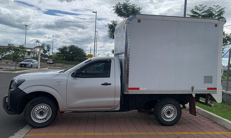 Nissan Np300 2.5 Cha...