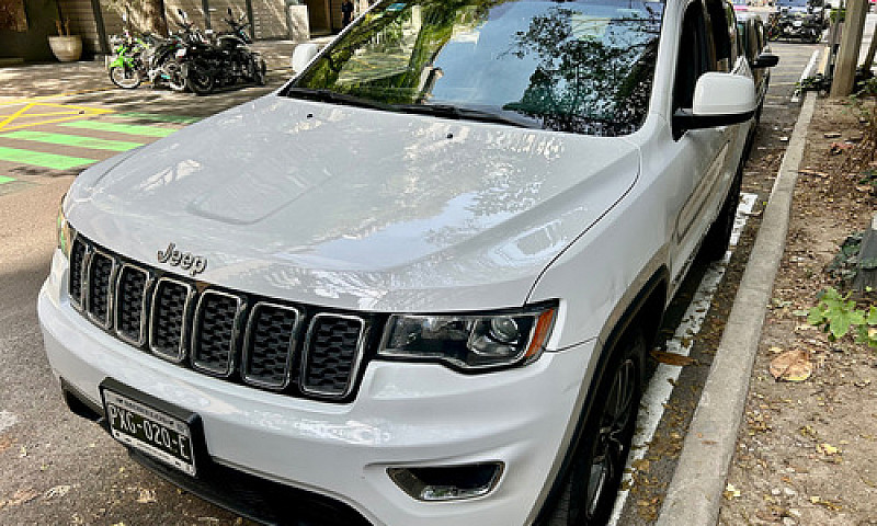 Jeep Grand Cherokee ...