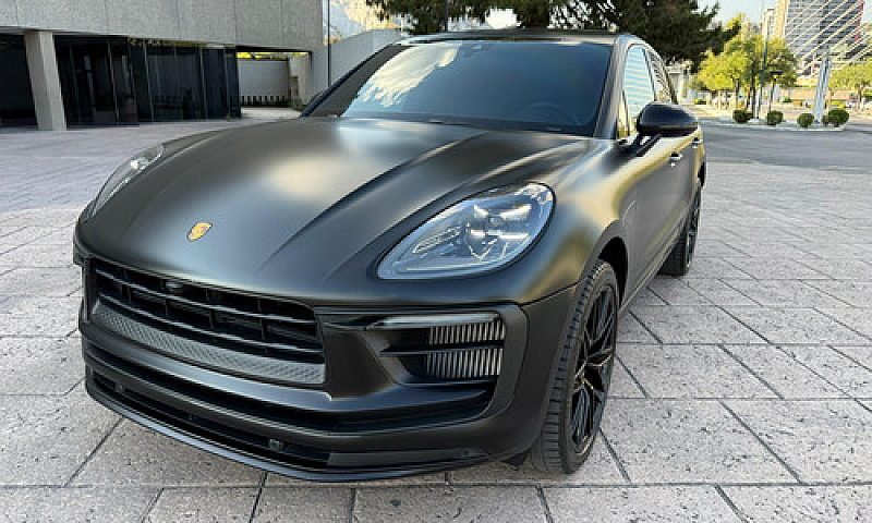 Porsche Macan S...