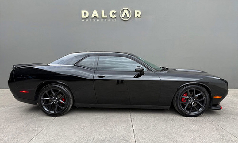 Dodge Challenger 3.7...
