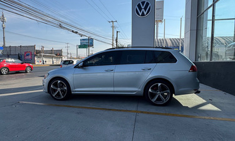 Volkswagen Golf Vari...