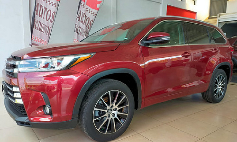 Toyota Highlander 3....