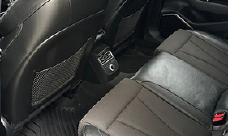 Audi A3 2.0 Sedán L ...