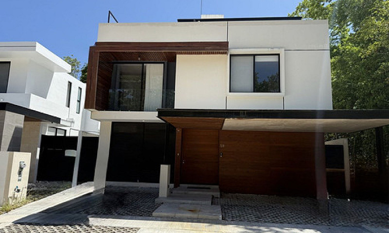 Casa  En Venta  En S...