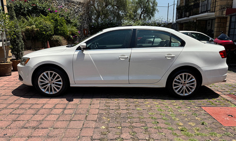 Volkswagen Jetta 2.5...