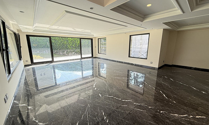 Casa En Venta A Estr...