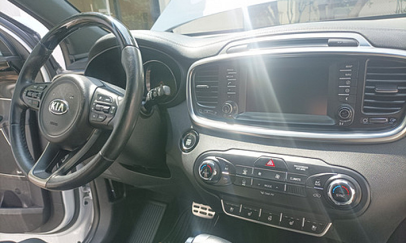 Kia Sorento 3.3L Sxl...
