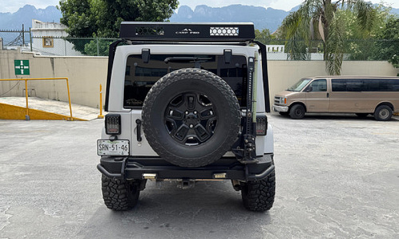 Jeep Wrangler 3.6 Un...