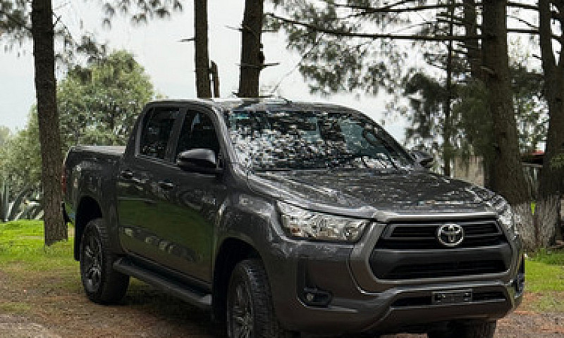 Toyota Hilux 2.7 Cab...