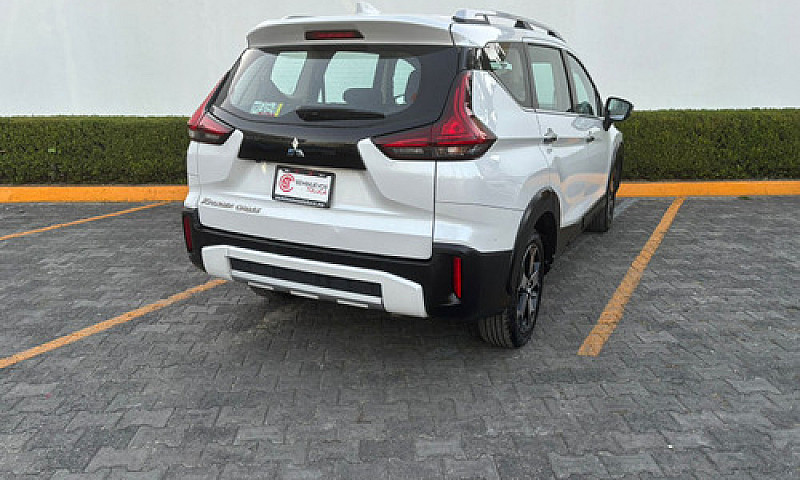 Mitsubishi Xpander  ...