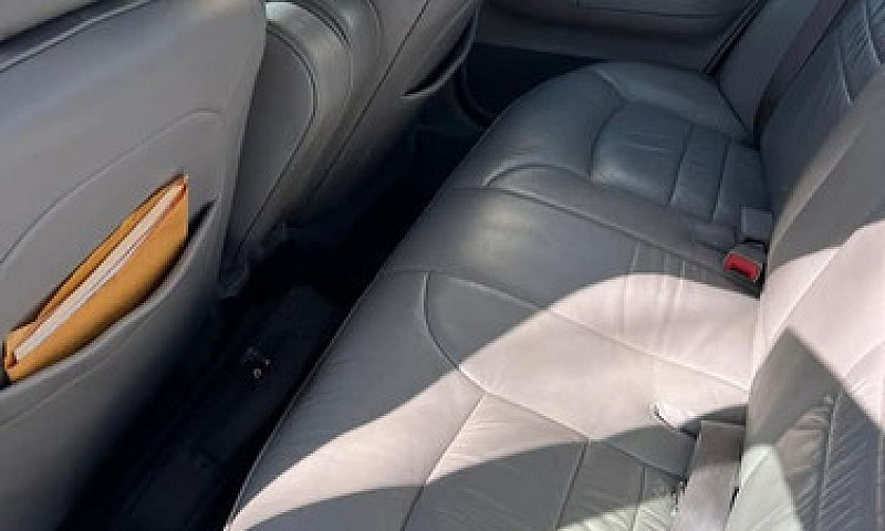 Ford Grand Marquis L...