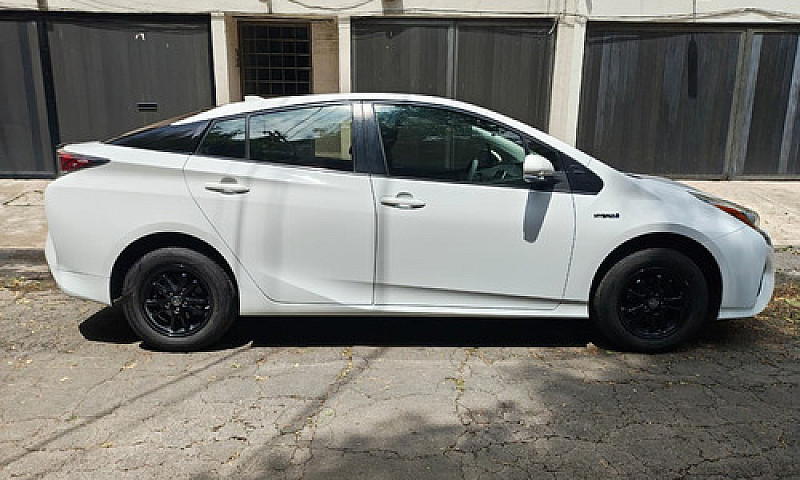 Toyota Prius 1.8 Bas...