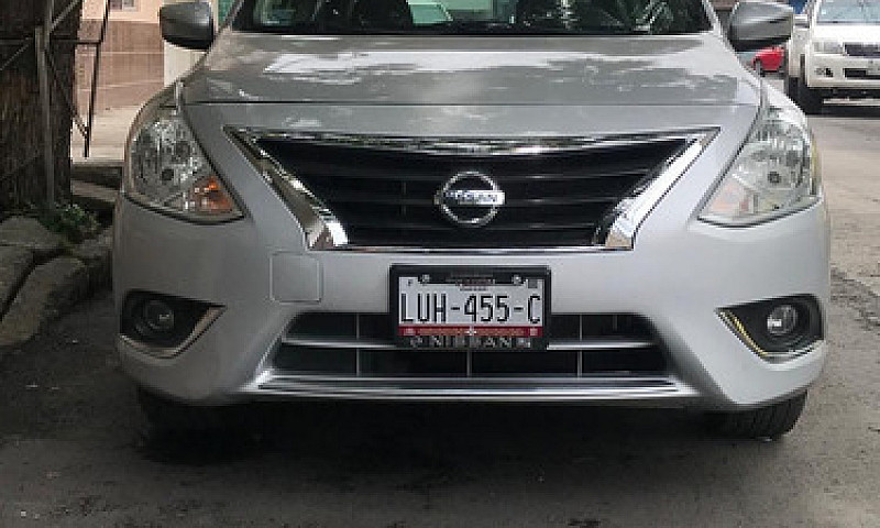 Nissan Versa 1.6 Exc...