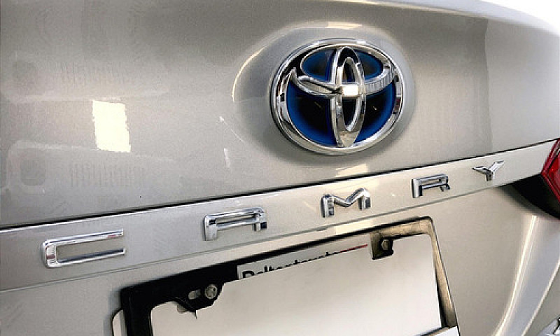 Toyota Camry 2019...