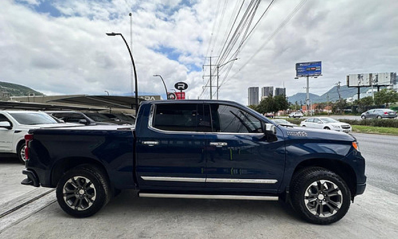 Chevrolet Cheyenne 2...