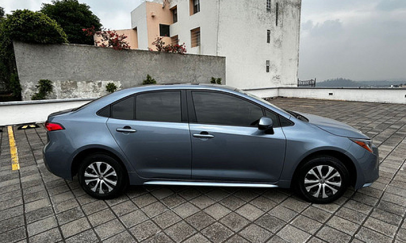 Toyota Corolla 1.8 H...