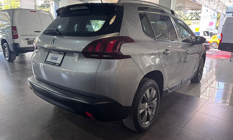 Peugeot 2008 2020...