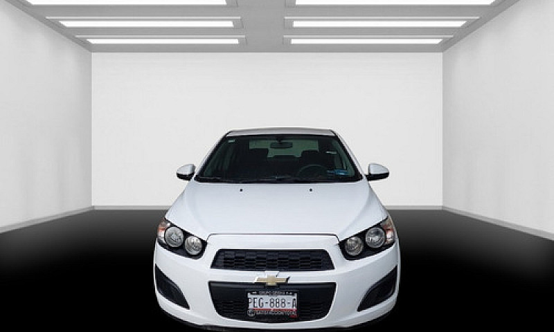 Chevrolet Sonic 2015...