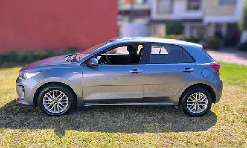 Kia Rio 1.6 Lx Hatch...