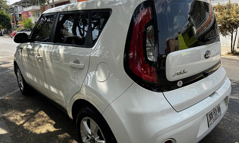 Kia Soul 1.6 Lx Mt...
