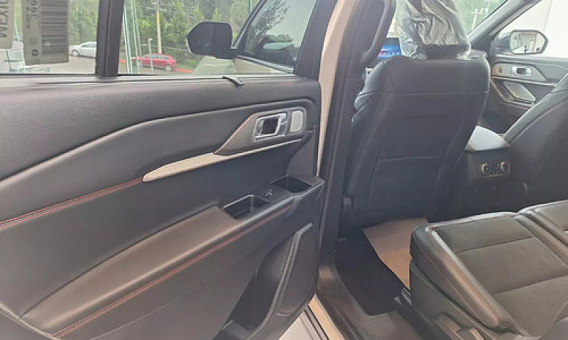 Ford Explorer 3.0 V6...