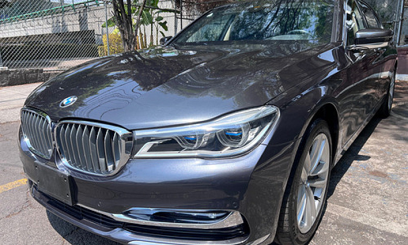 Bmw Serie 7 4.4 750L...