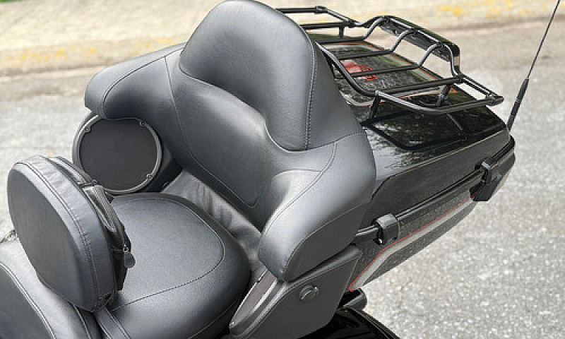 2022 Harley Davidson...