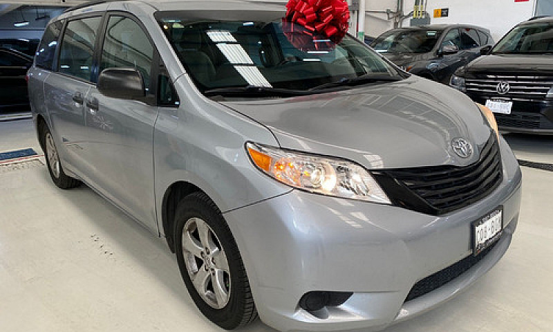 Toyota Sienna 2015 S...