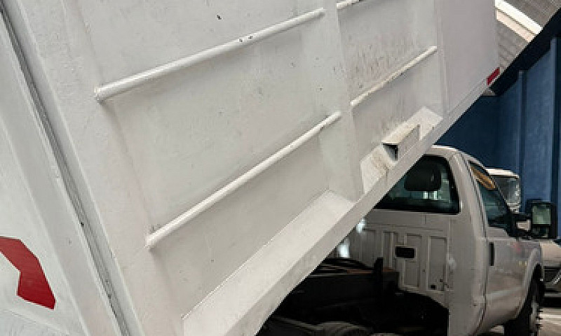 Camioneta Ford F350 ...