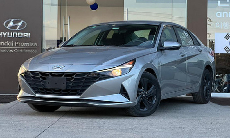 Hyundai Elantra 2022...