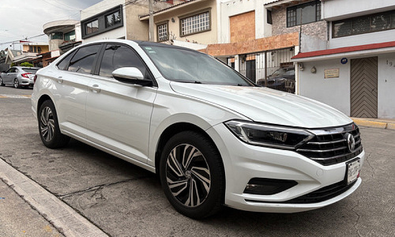 Volkswagen Jetta 1.4...