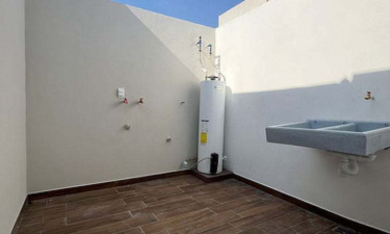 Casa Única En Querét...