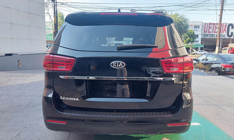Kia Sedona 2020...