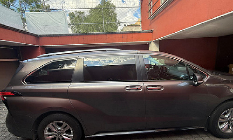 Toyota Sienna 3.5 Li...