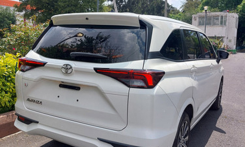 Toyota Avanza 1.5 Xl...