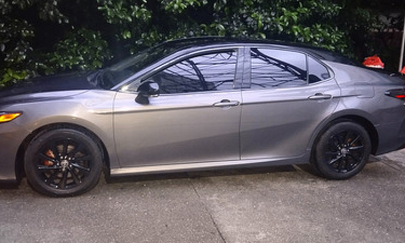 Toyota Camry 2.5 Hev...