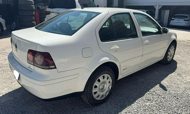 Volkswagen Jetta Clá...