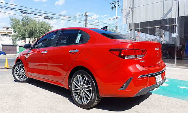 Kia Rio 2023...