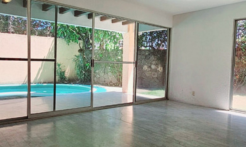 Casa En Venta En Cue...