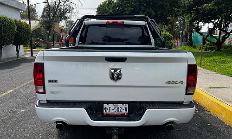 Ram Ram 2500 5.7 R/T...