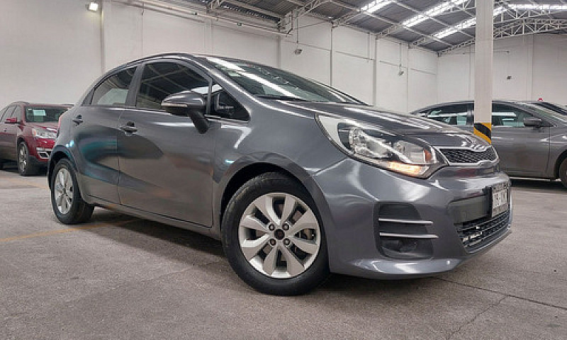 Kia Rio 2017...