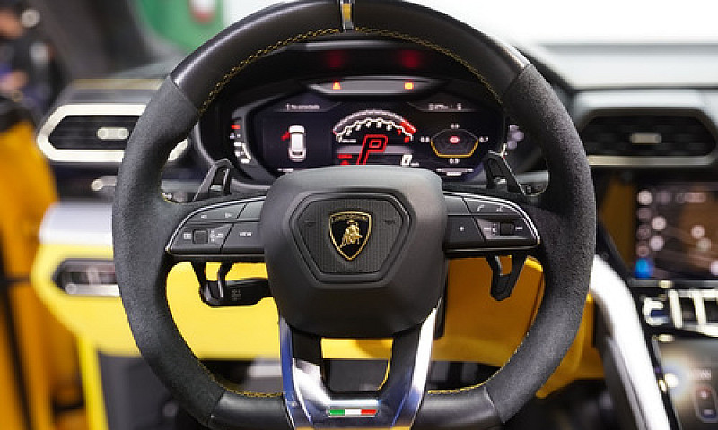 Lamborghini Urus 4.0...